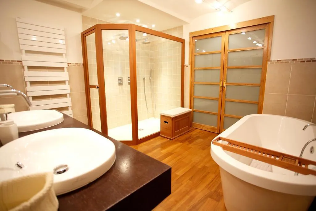 Апартаменты Lycklama Loft Ольне-су-Буа